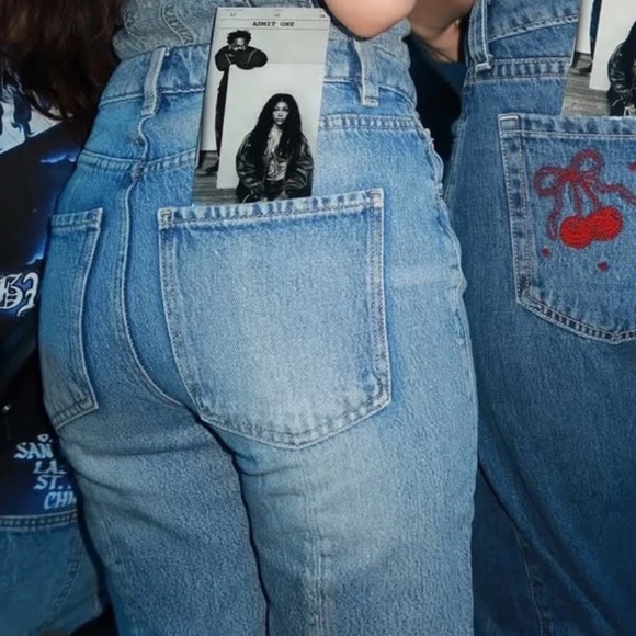 Garage Skinny Mom Jeans - Picture 2 of 2